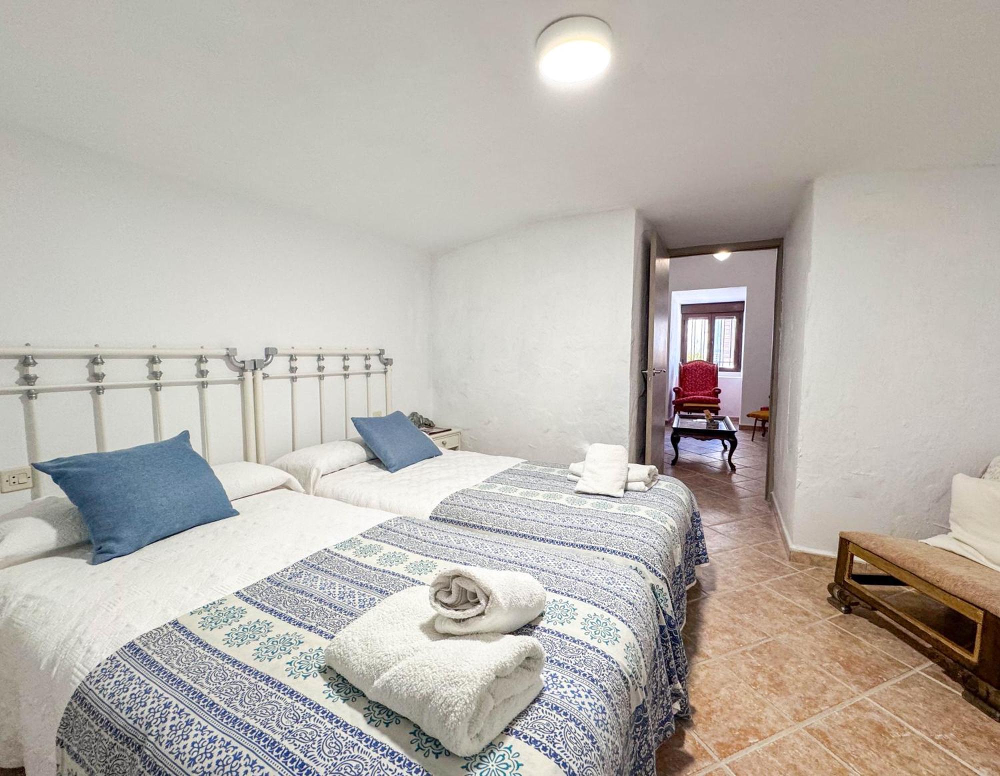 Casa Cueva Rural Vico Ideal Grandes Grupos Freila Exterior photo